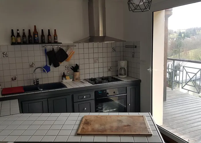 Avec Vue Sur Les Pyrenees * 巴涅尔德比戈尔